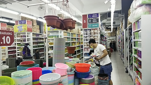 Eco-Shop @ Pantai Remis