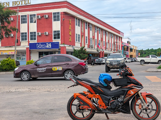 Blue 24 Hours shop, Keningau, Sabah.