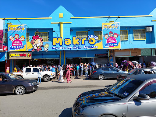 Makro shop semporna