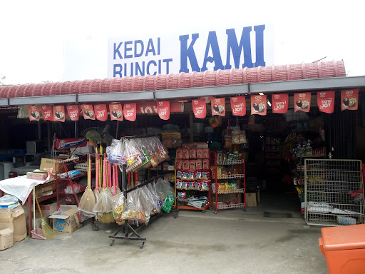 Kedai Runcit Terbaik di Kampung Kilim, Langkawi